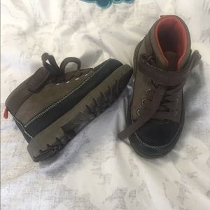 Size 7 toddler boy shoes